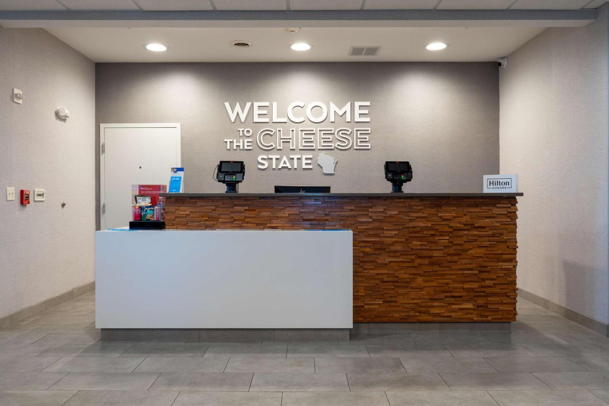 Hampton Inn Elkhorn Lake Geneva Area Eksteriør bilde