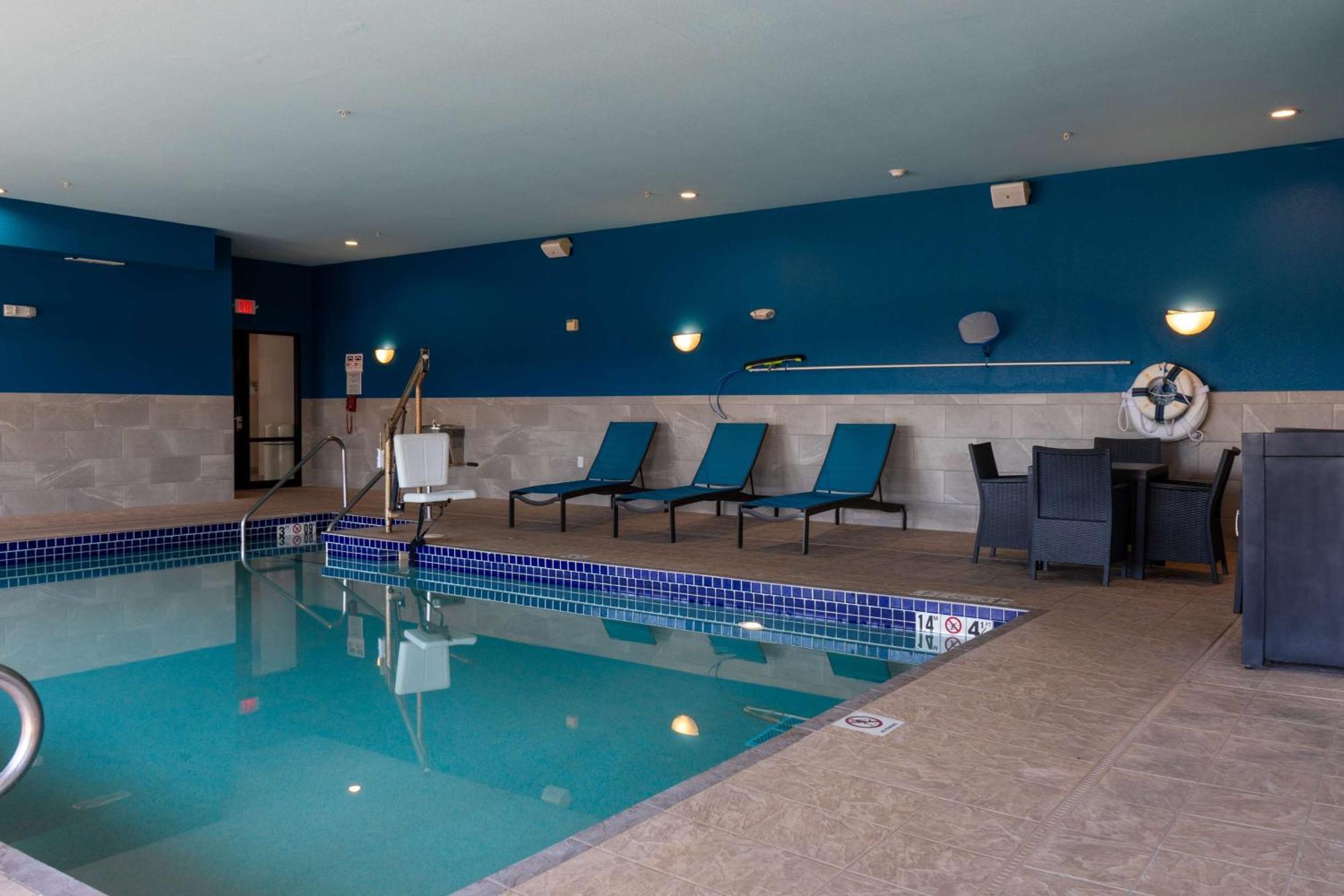 Hampton Inn Elkhorn Lake Geneva Area Eksteriør bilde