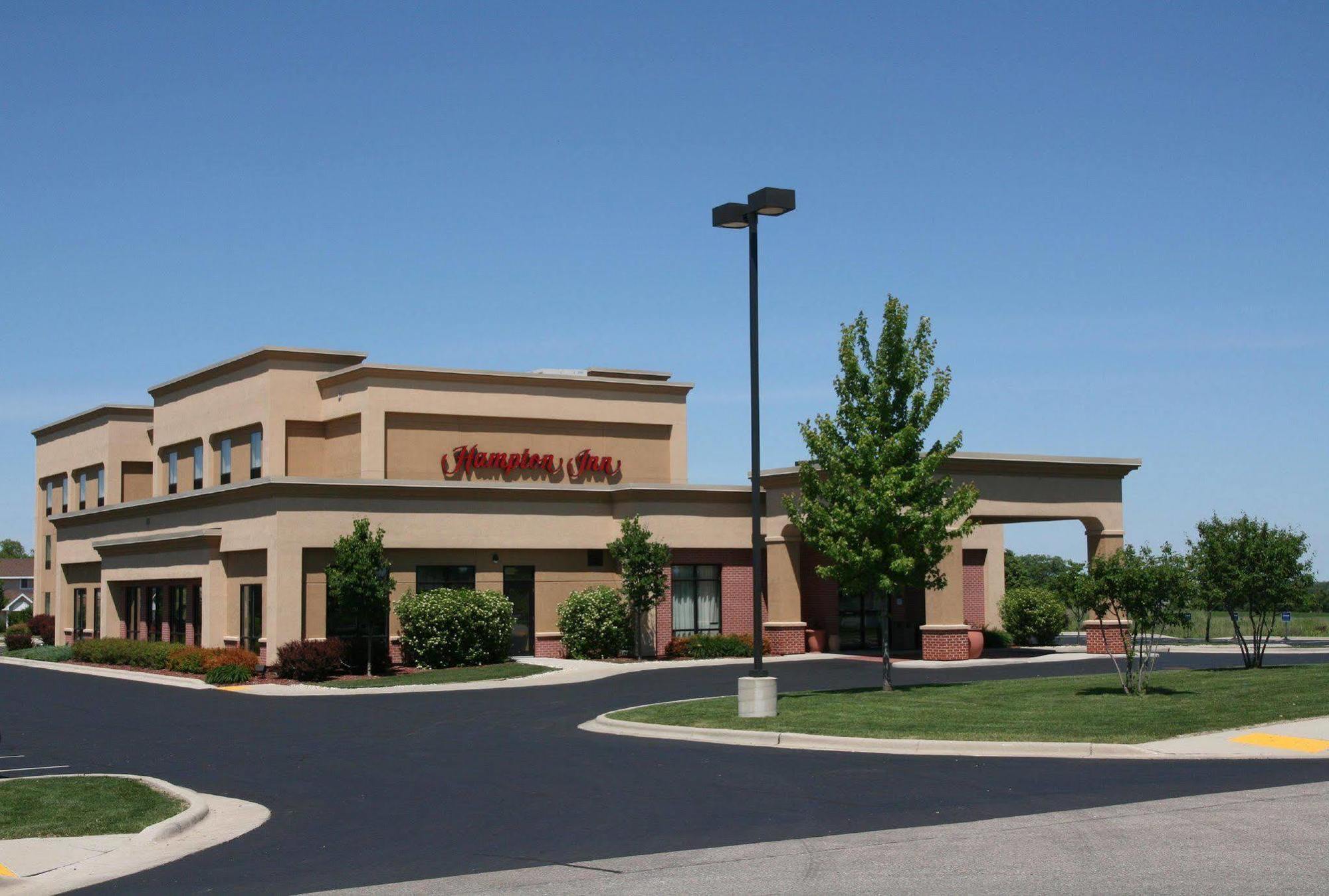 Hampton Inn Elkhorn Lake Geneva Area Eksteriør bilde